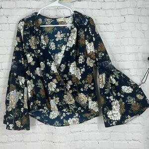 Altars State Size small